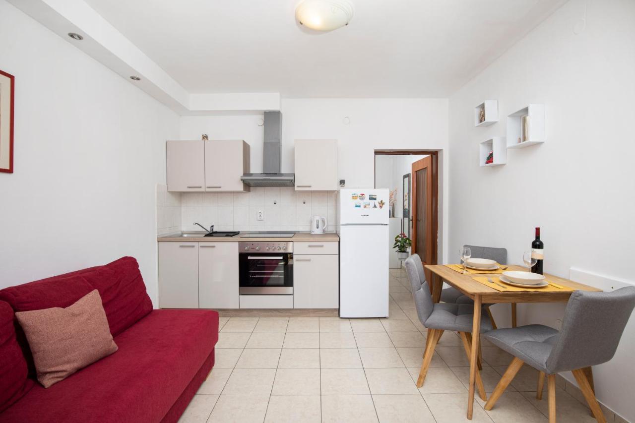 Sunny Apartment Valbandon Fažana Extérieur photo