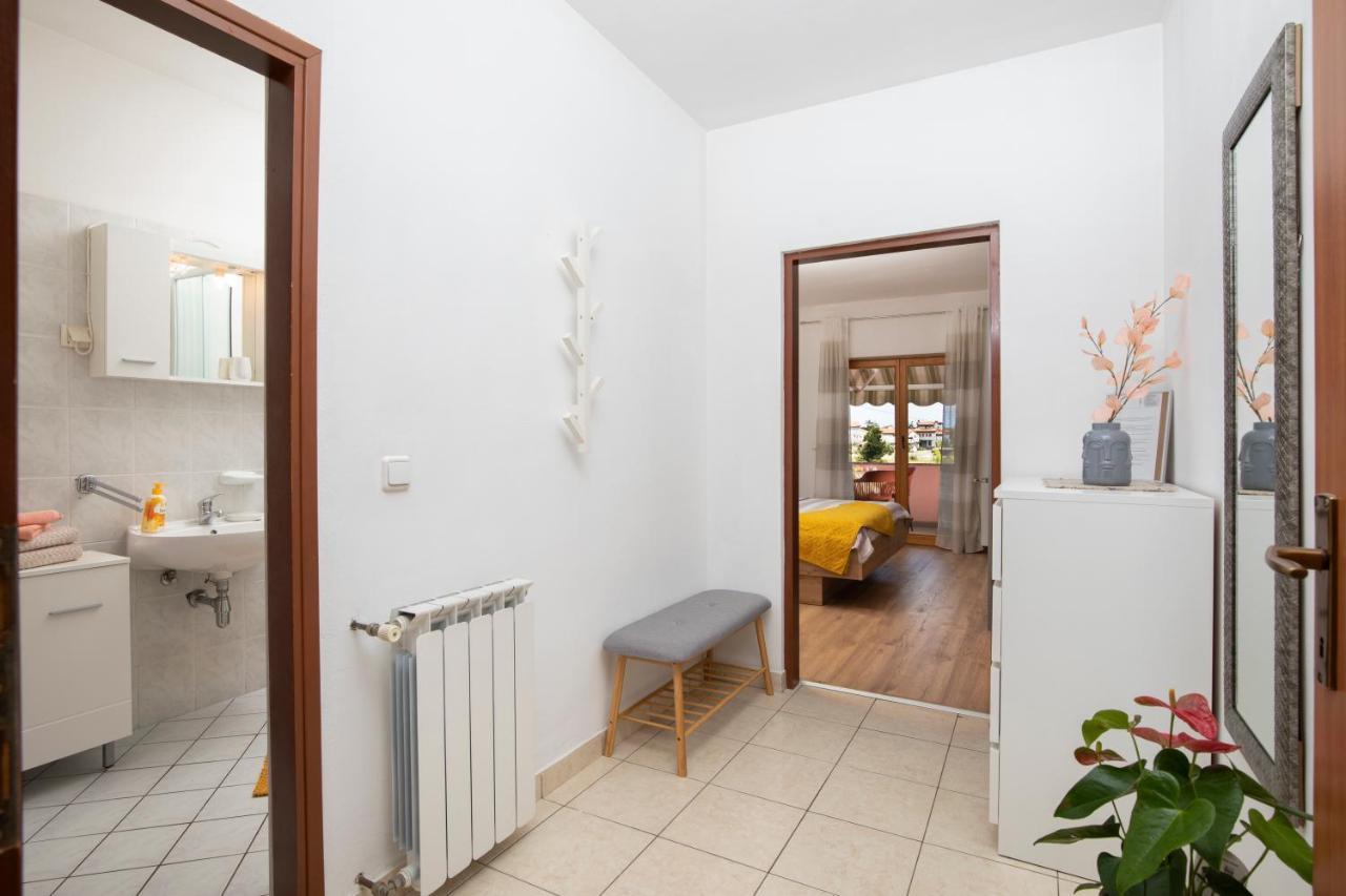 Sunny Apartment Valbandon Fažana Extérieur photo