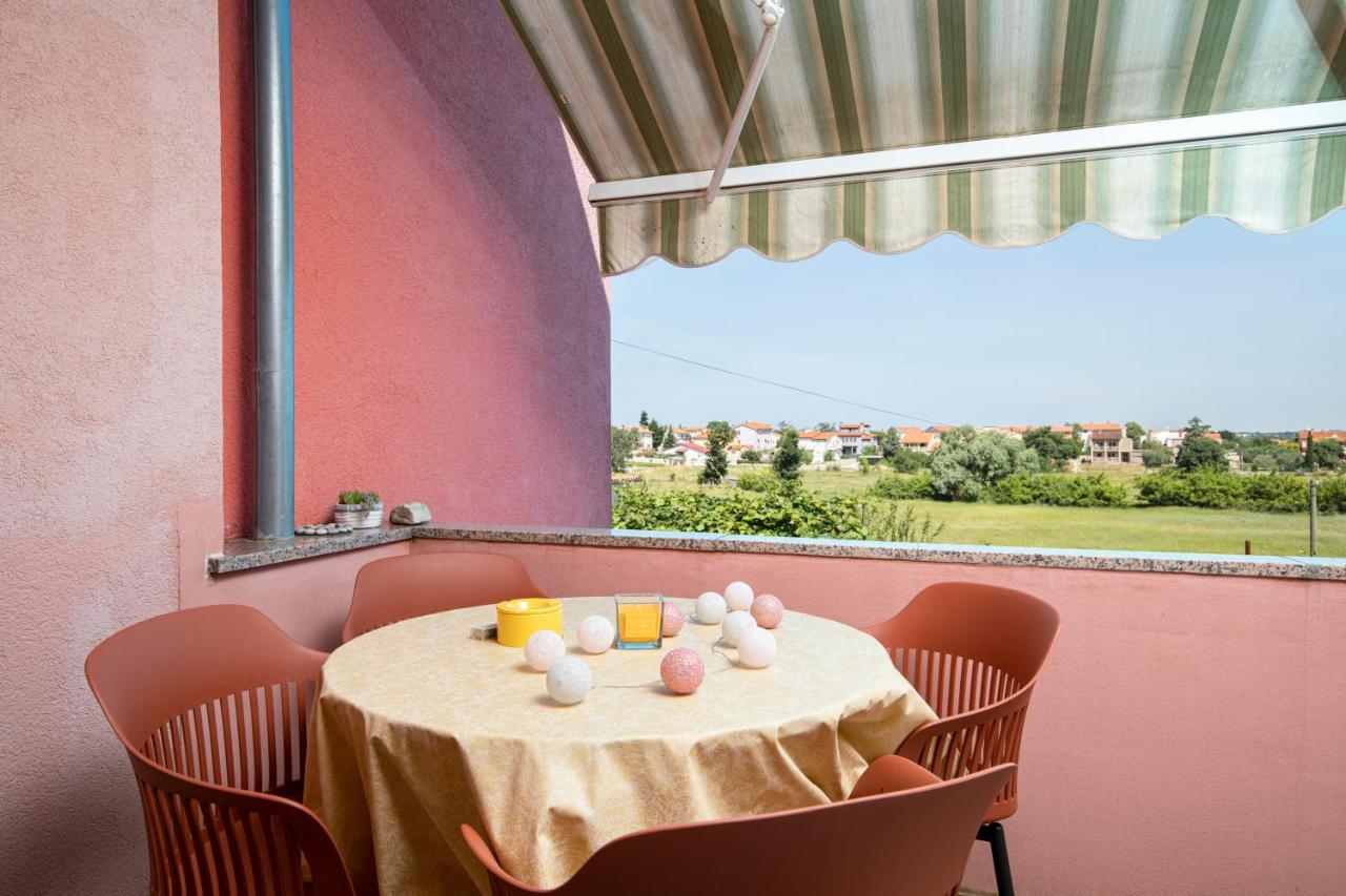 Sunny Apartment Valbandon Fažana Extérieur photo