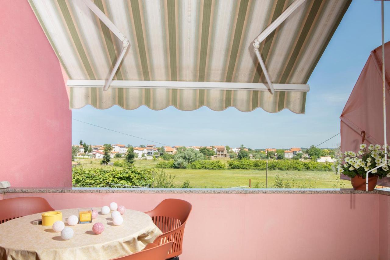 Sunny Apartment Valbandon Fažana Extérieur photo