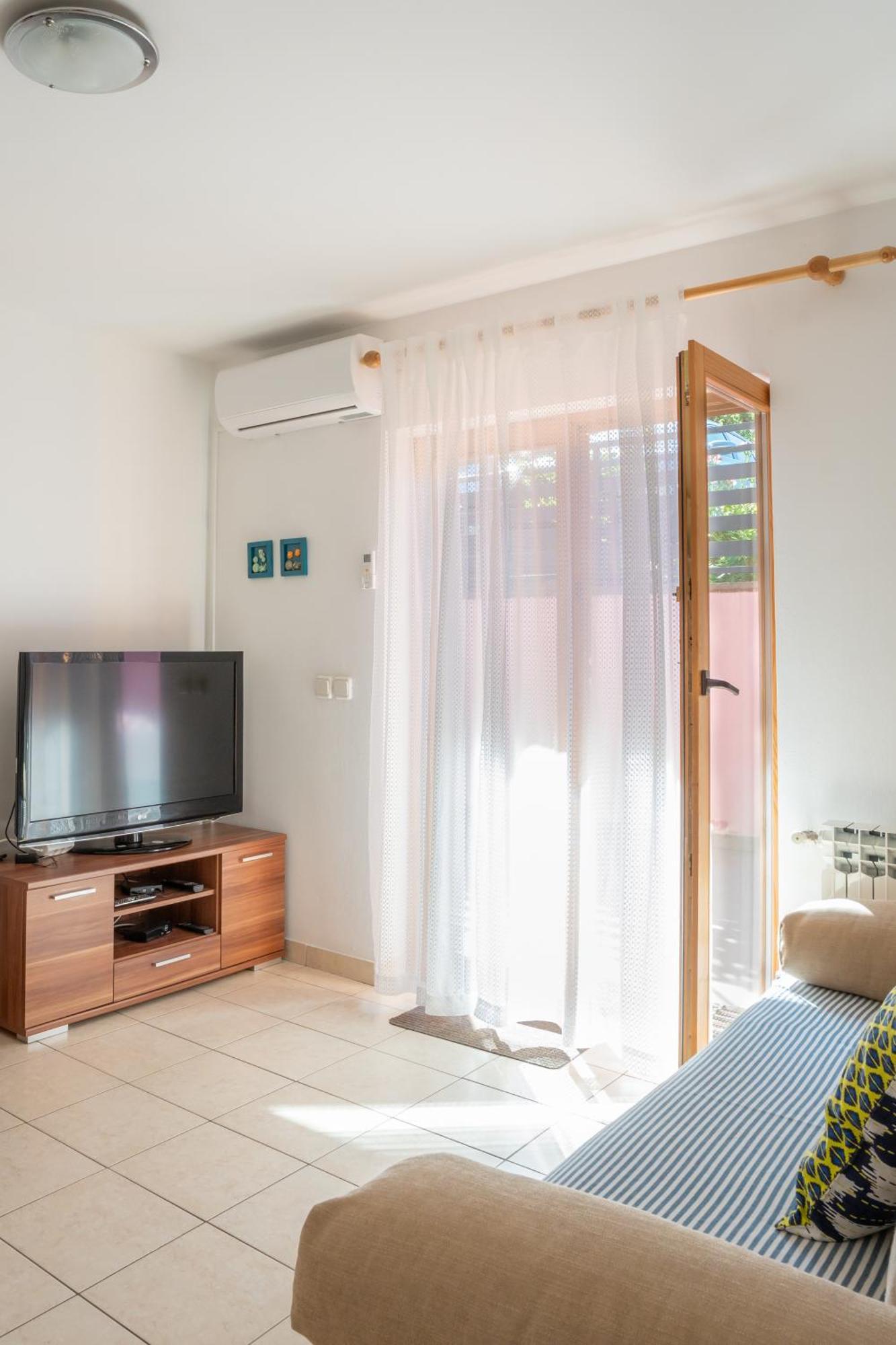 Sunny Apartment Valbandon Fažana Extérieur photo