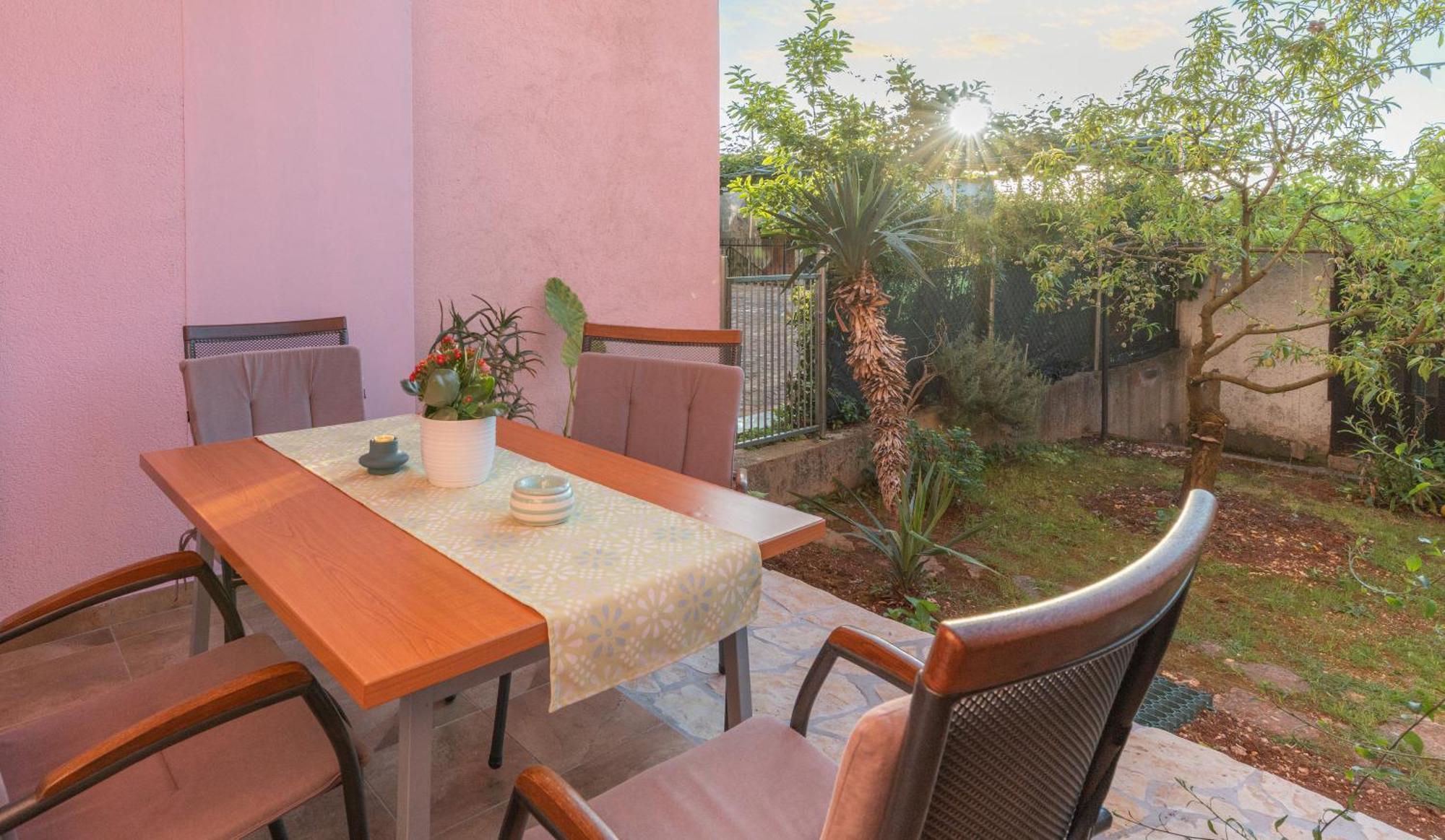 Sunny Apartment Valbandon Fažana Extérieur photo