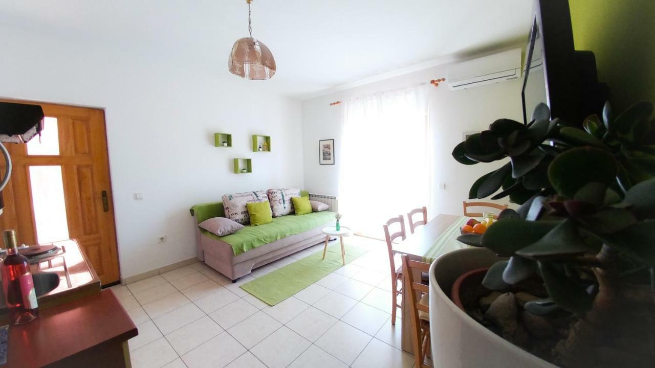 Sunny Apartment Valbandon Fažana Extérieur photo