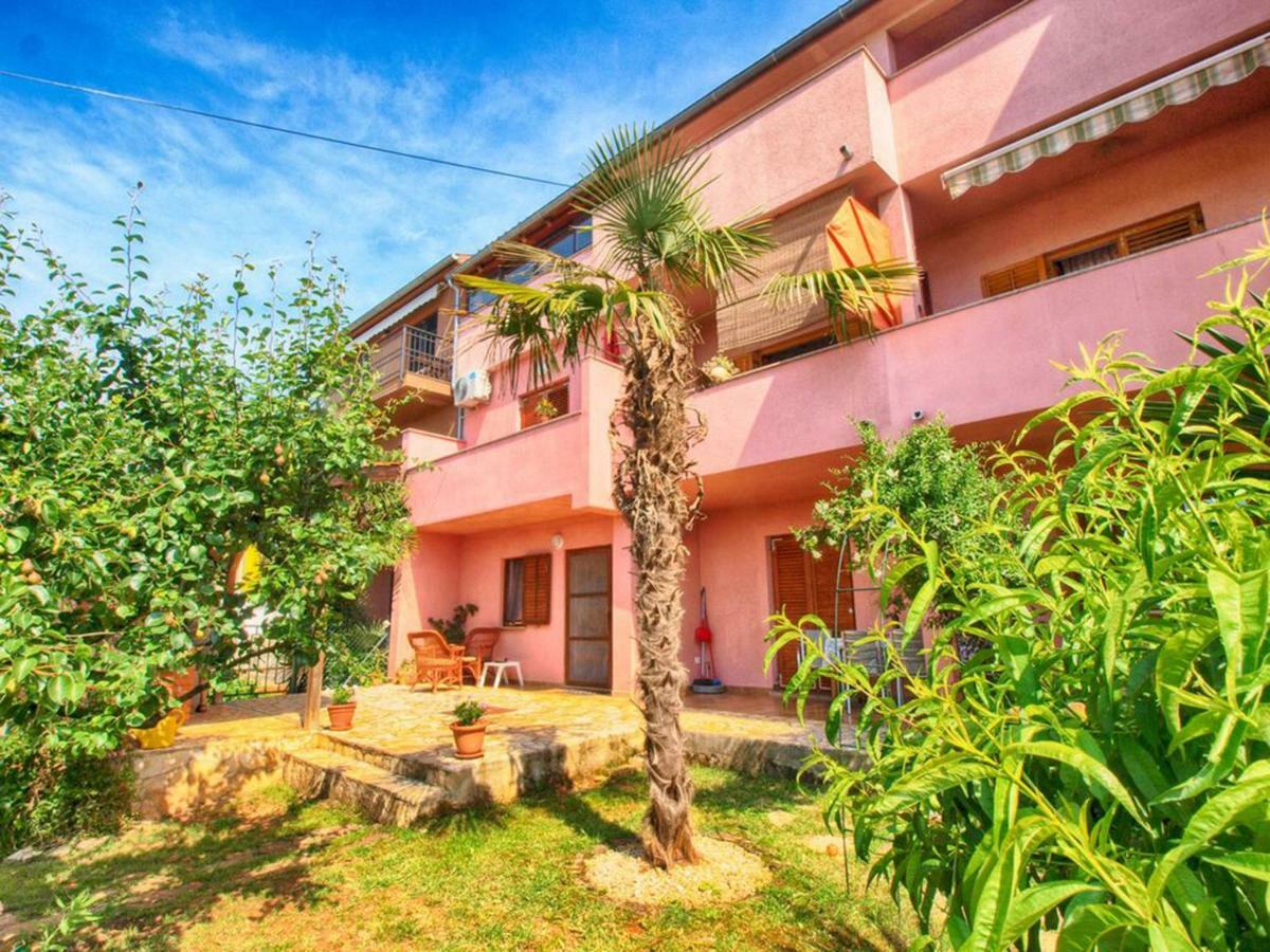 Sunny Apartment Valbandon Fažana Extérieur photo