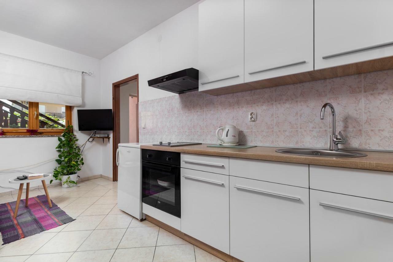 Sunny Apartment Valbandon Fažana Extérieur photo